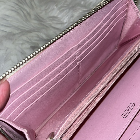 Coach Op Art Floral Appliqué Pink Canvas VTG wallet - Picture 11 of 15